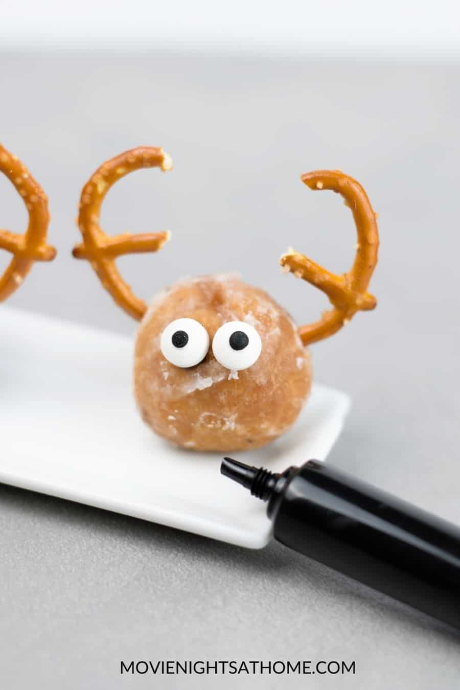 Easy Rudolph Red Nose Treats with Eyes