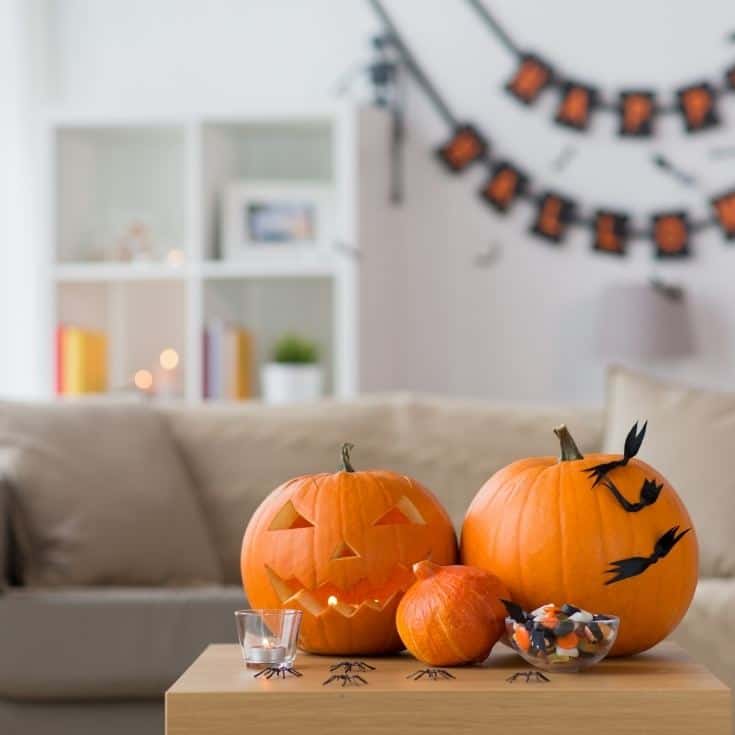 7 Hacks to Host a Fun Halloween Movie Night Party (For Kids or Adults!)