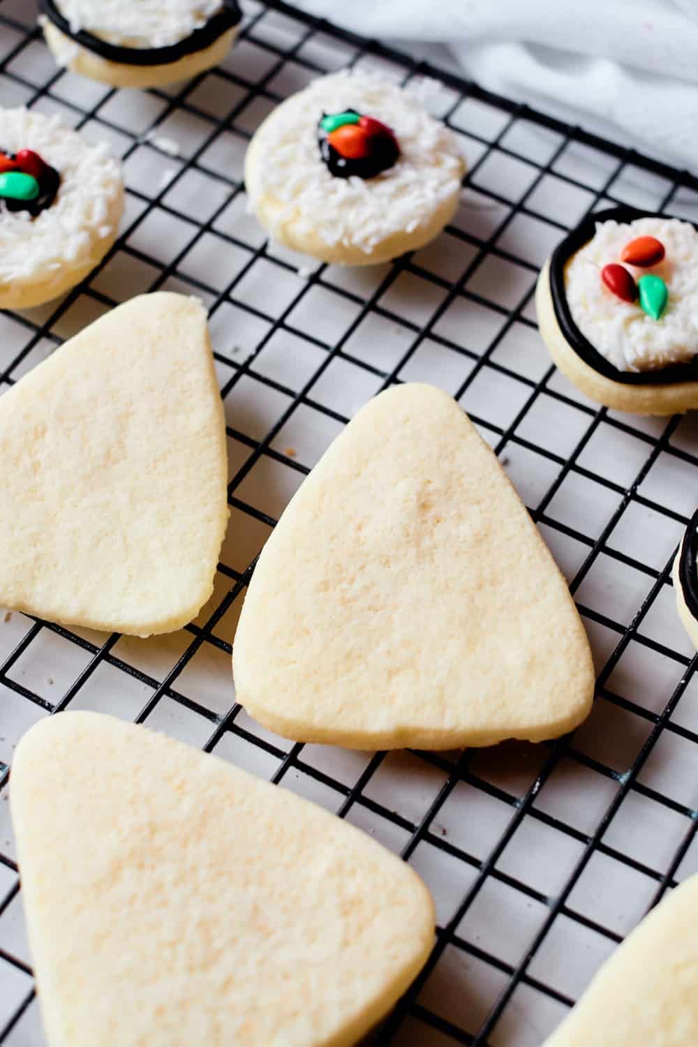 making sugar cookie sushi