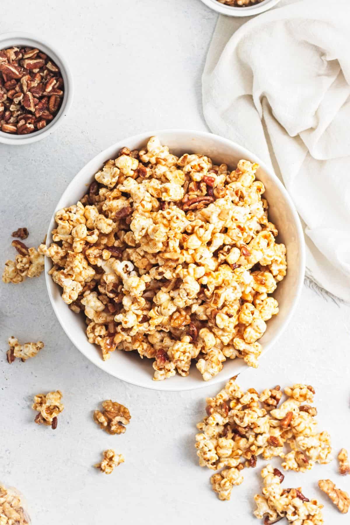 Homemade-caramel-popcorn