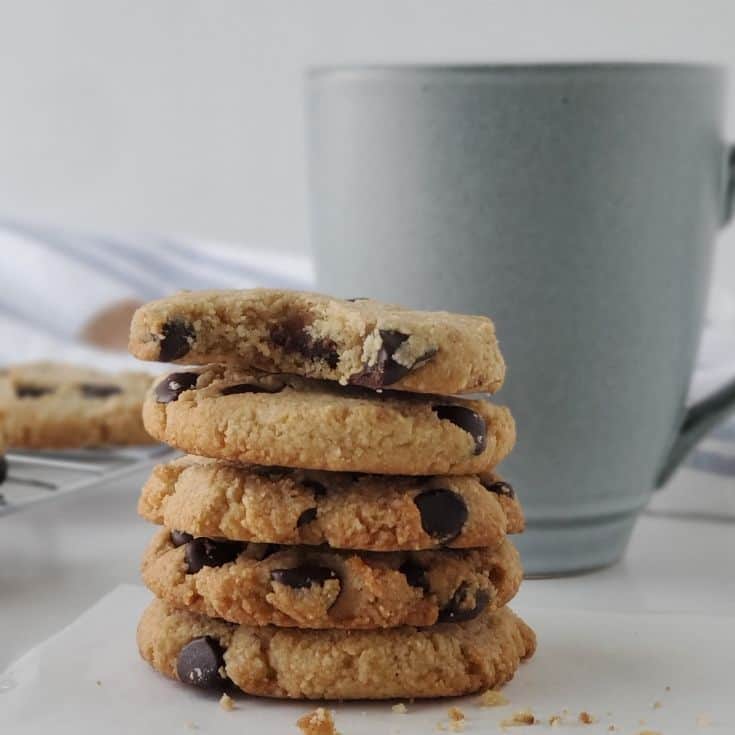 Keto Chocolate Chip Cookies