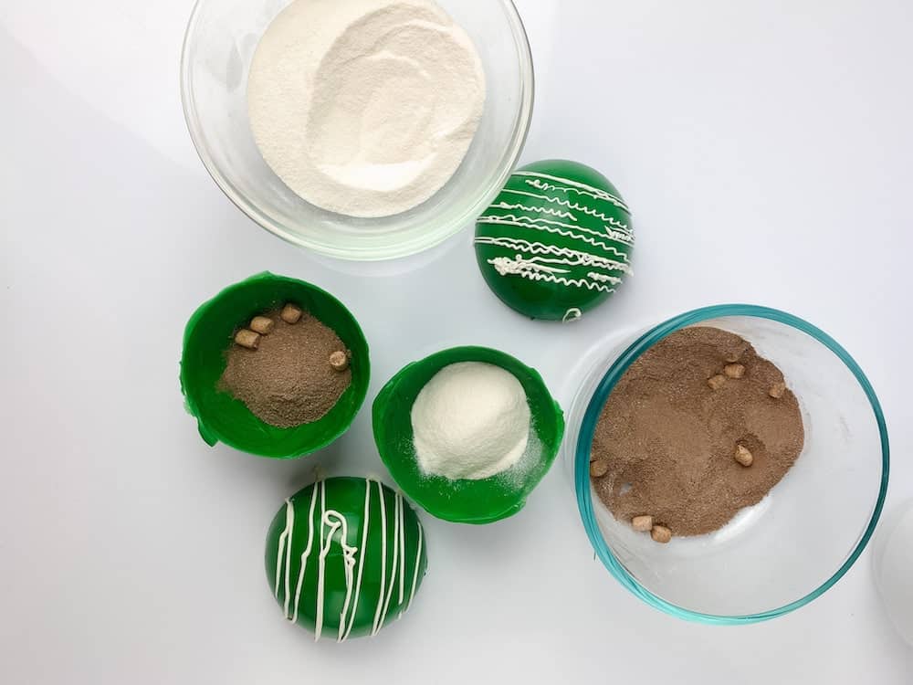 making dr seuss hot cocoa bombs