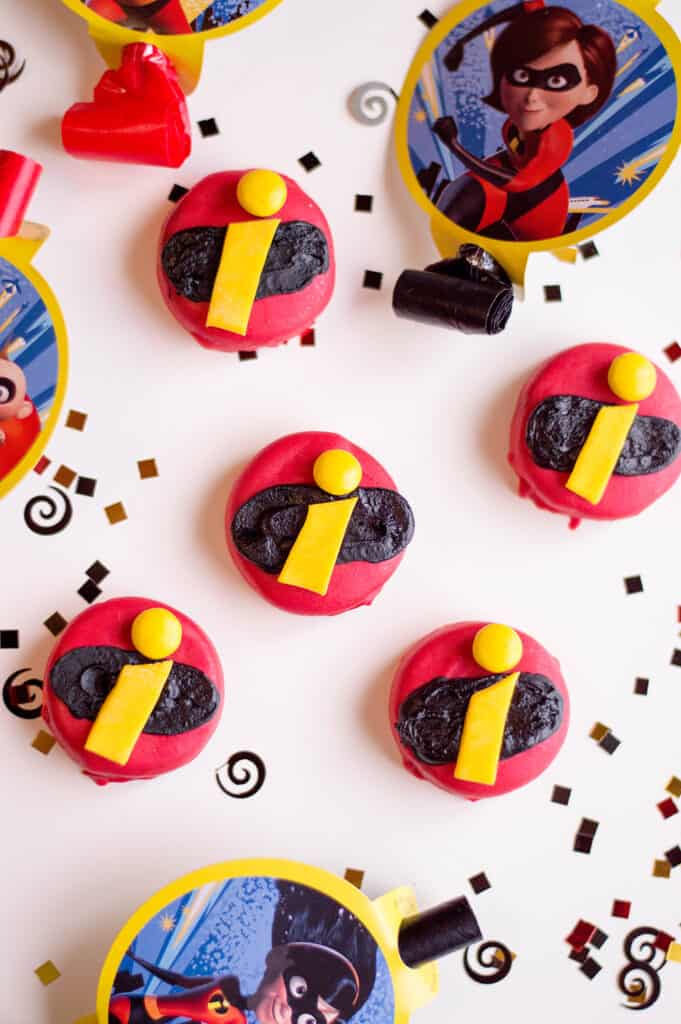 incredibles logo snack treats for kids