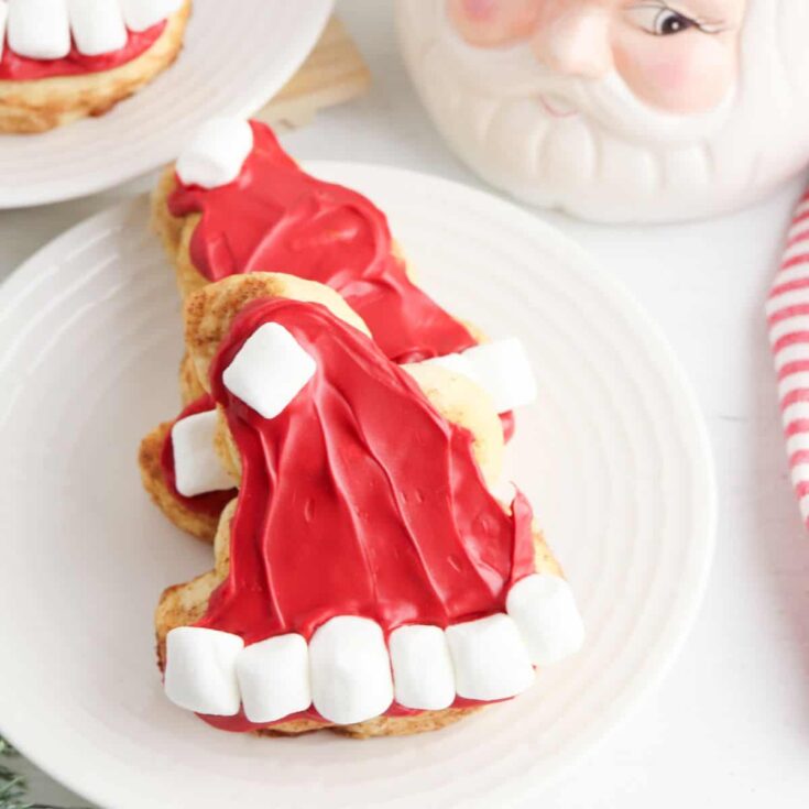 cinnamon roll santa hats