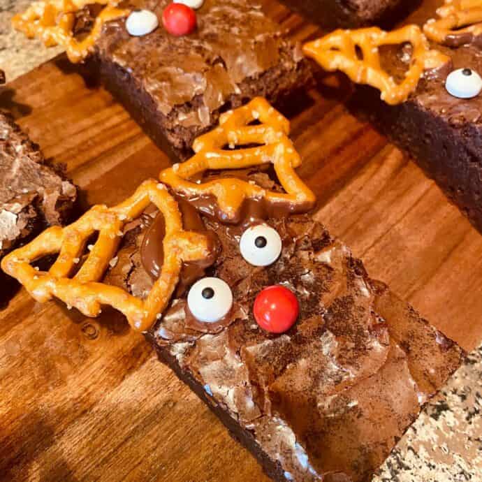 finished reindeer brownies craft